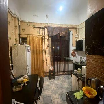 Без Комиссии! В центре трехкомнатная квартира