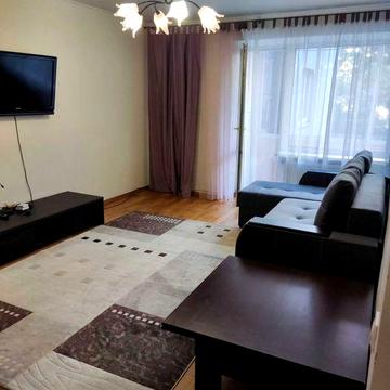 Здається 2-кімнатна квартира по вул. Петлюри