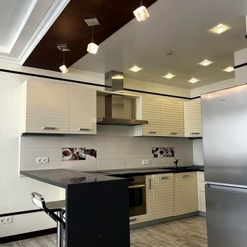 Анни Ахматової вул., 34