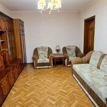 Ревуцького вул., 18-А