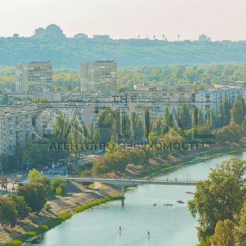 Євгена Сверстюка вул. (Марини Раскової), 52-В