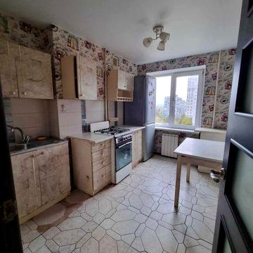 Продам 2-кімн. квартиру на ж/м Лівобережний-3