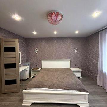 Оренда 2-кімнатної квартири в центрі ( Київської)