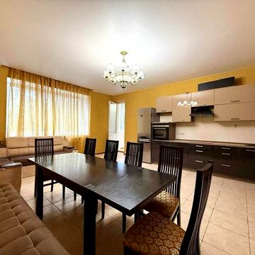 Вишгородська вул., 45/2