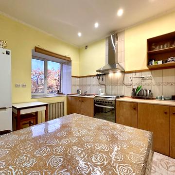 5 Лінія вул., 69