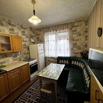 Продам 2 к Левый берег ЖК 1 микрорайон