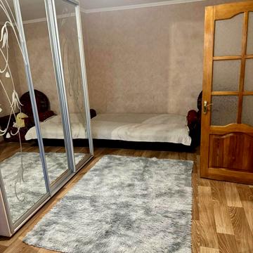 Леся Курбаса просп., 9