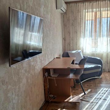 Червоної Калини просп. (Володимира Маяковського), 81/11