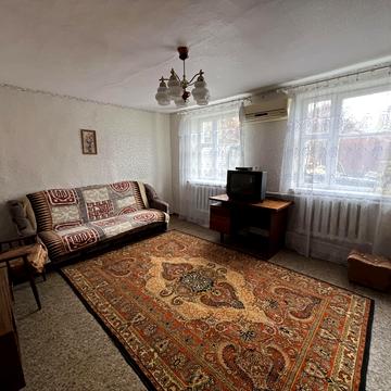 Михайла Комарова вул., 121