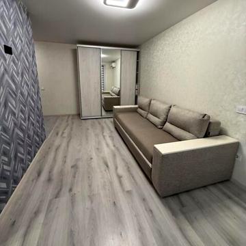 Вознесенська вул., 25