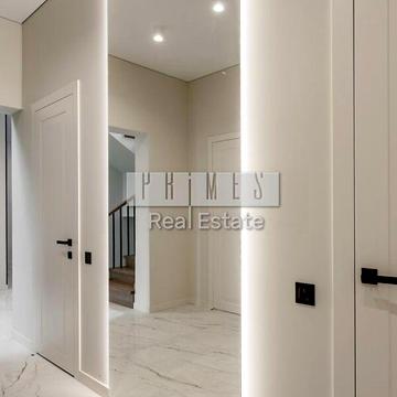 Продаж 6к Дім Захрестова вулиця