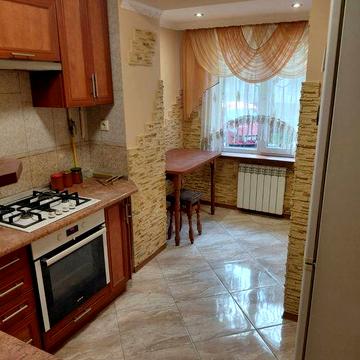 Продаж 3 кімнатної квартири Патона