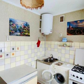 Леопольда Ященка,4, Голосіївська, Васильківська, Голосіїв