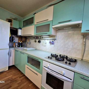 Бровари . Здам 2 к квартиру вул. Київська 288