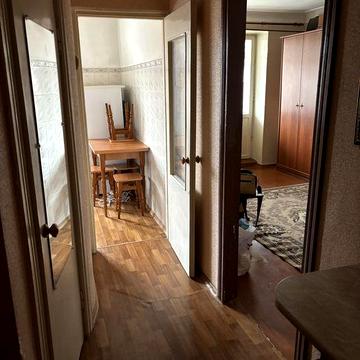 Помісячно . Квартира Олеся Гончара