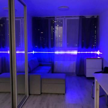 Магістральна вул., 33