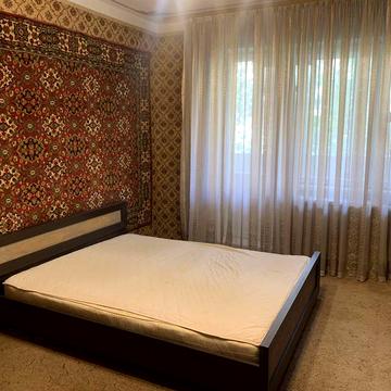 Володимира Івасюка просп. (Героїв Сталінграду), 42-Б