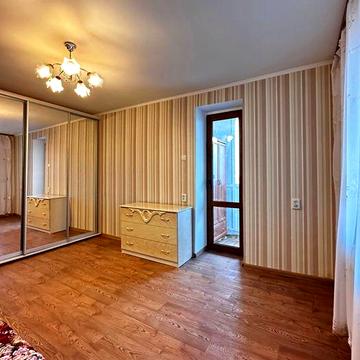 Продам 2-х комнатную квартиру на ХБК.