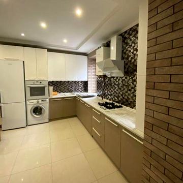 Продается 3к.к.80м.НОВОСТРОЙ.Лески.Авт.отопление.Гараж.Закрытый двор. ЖК Сосновый