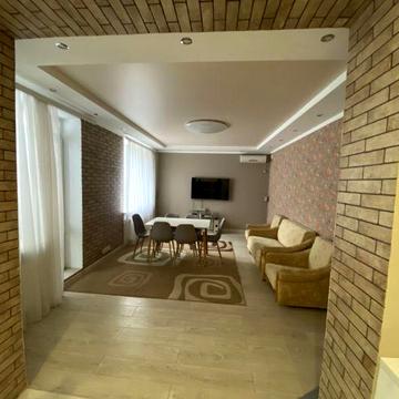 Продается 3к.к.80м.НОВОСТРОЙ.Лески.Авт.отопление.Гараж.Закрытый двор. ЖК Сосновый