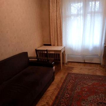 Здається 2 кімнатна квартира біля старого жд вокзалу