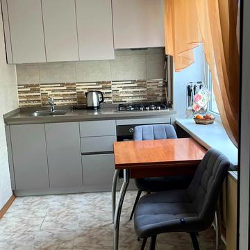 Велика Васильківська вул. (Червоноармійська), 45