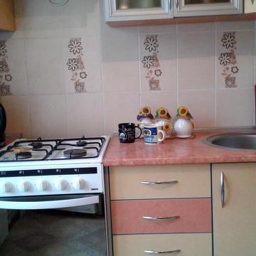 Стародніпровська вул., 14