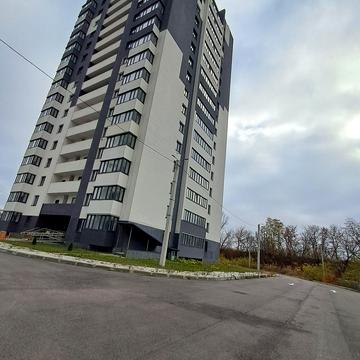 Нескорених вул. (Героїв Праці), 1-Ж