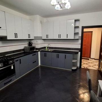 Простора квартира від власника.Все для проживання. Район Шувару