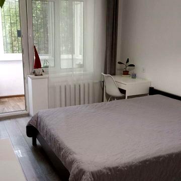 Олексіївська вул., 4