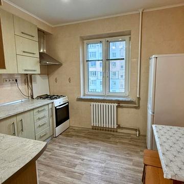 Чураївни вул., 11