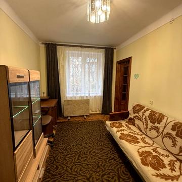 Кондукторська вул., 9