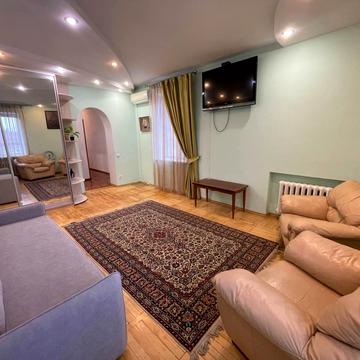 Антоновича вул. (Горького), 123