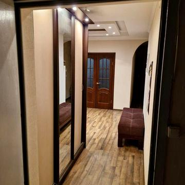 Оренда 3х кімнатна + паркінг ( сімії Сташенків 7)