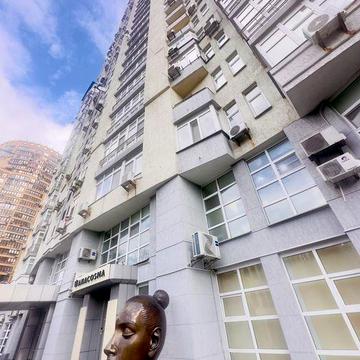 Панаса Мирного 17. Квартира оренда, без комісіі.