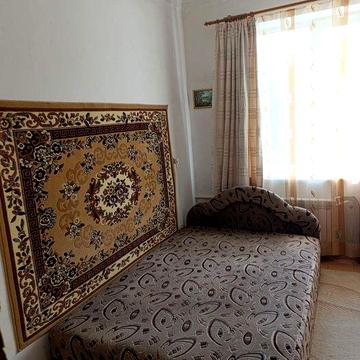 Здам СВОЮ 2-кімнатну квартиру на бульварі Шевченка