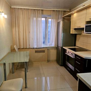 Олександра Поля просп. (Кірова), 13