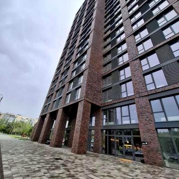 Продам . Свою 2 кв . На Перемозі ЖК Маршал ЖК Маршал