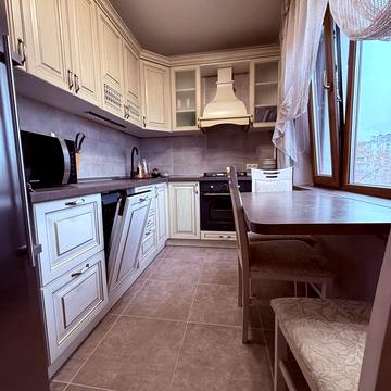 Ювілейний просп. (), 53