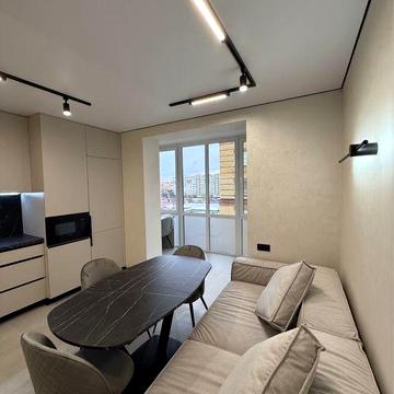 Продаж двохкімнатної квартири на вул.Д.Попова! Центр! Новий ремонт! ЖК Центральний 1