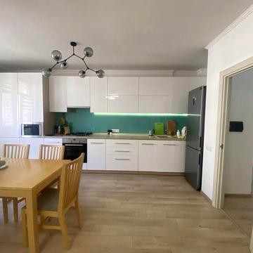 виставкова, 18