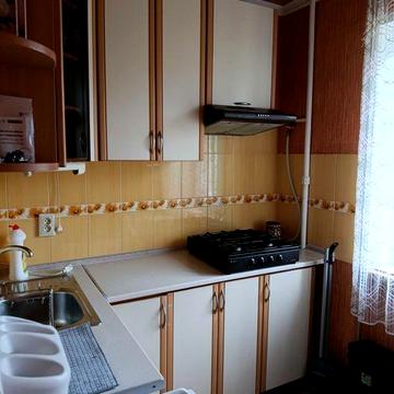 Продам роздільну 3-х к кв по б-ру Верховної ради, метро Дарниця