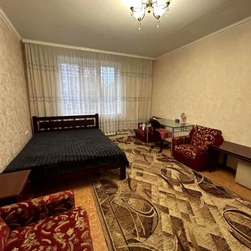 Академіка Заболотного вул., 79