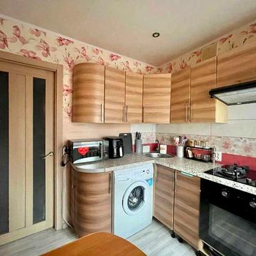 Продам 1 кімнатну квартиру з ремонтом Слобожанський, Батумська