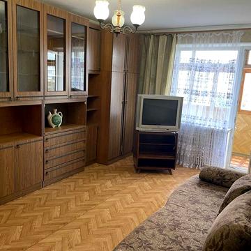 Долгосрочная аренда двухкомнатной квартиры в Черноморске.