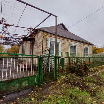 Продаж будинку, район 4 школа.