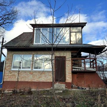 Дача літній будиночок