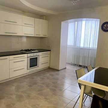 Оренда 2-кімн., квартири в Центрі міста.