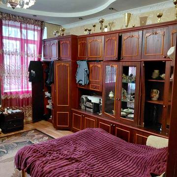 Продам 4к кв на Ивана Мазепы .Петровского