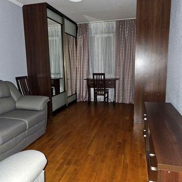 Здається простора, затишна 3-кімнатна квартира, метро "Іподром"